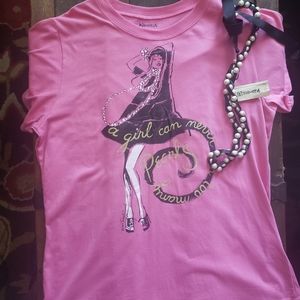 NWT Women Graphic Tee XL